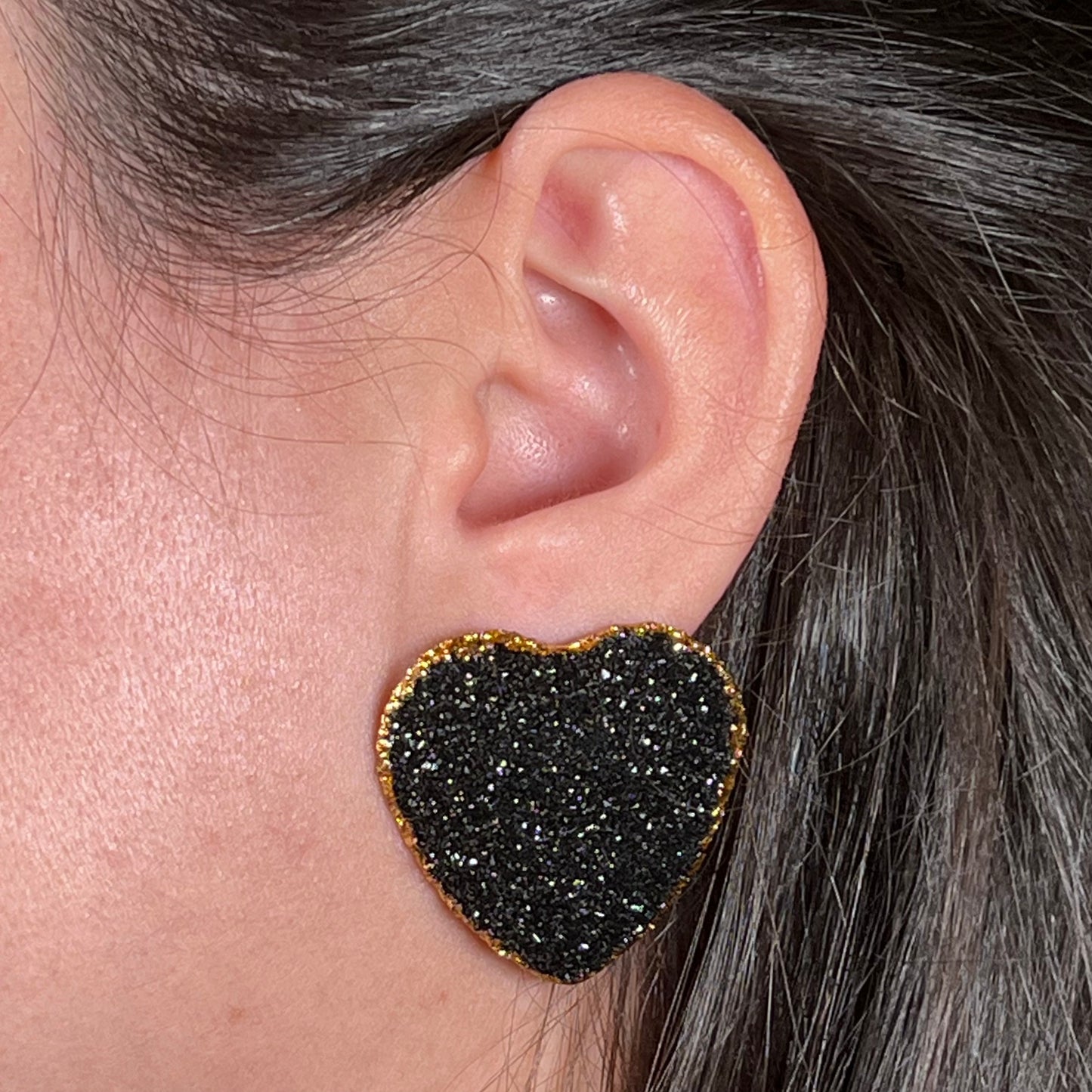 Naomi heart stud earrings
